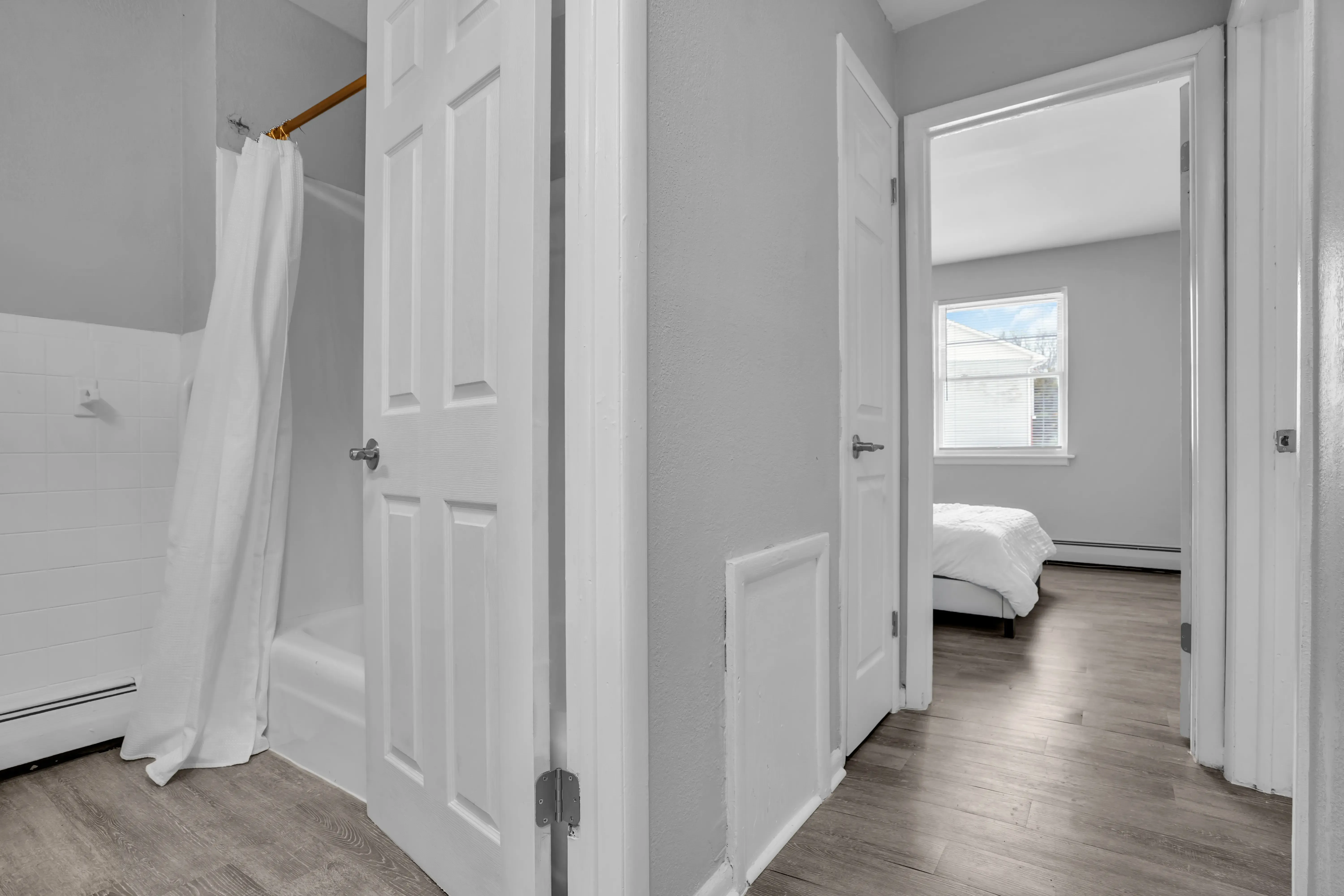 Town Bank Manor Apartments — photo 4