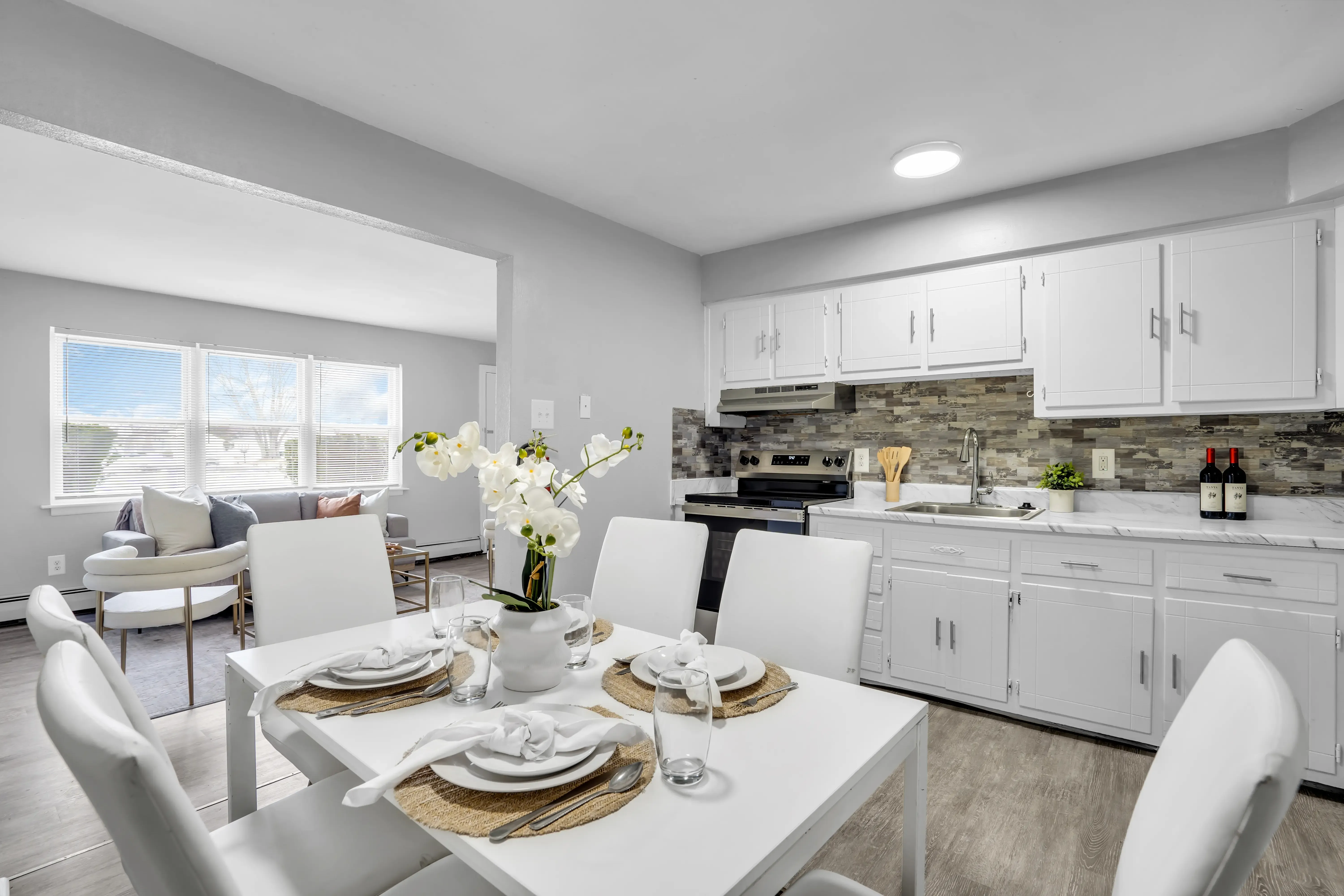 Town Bank Manor community, photo 9